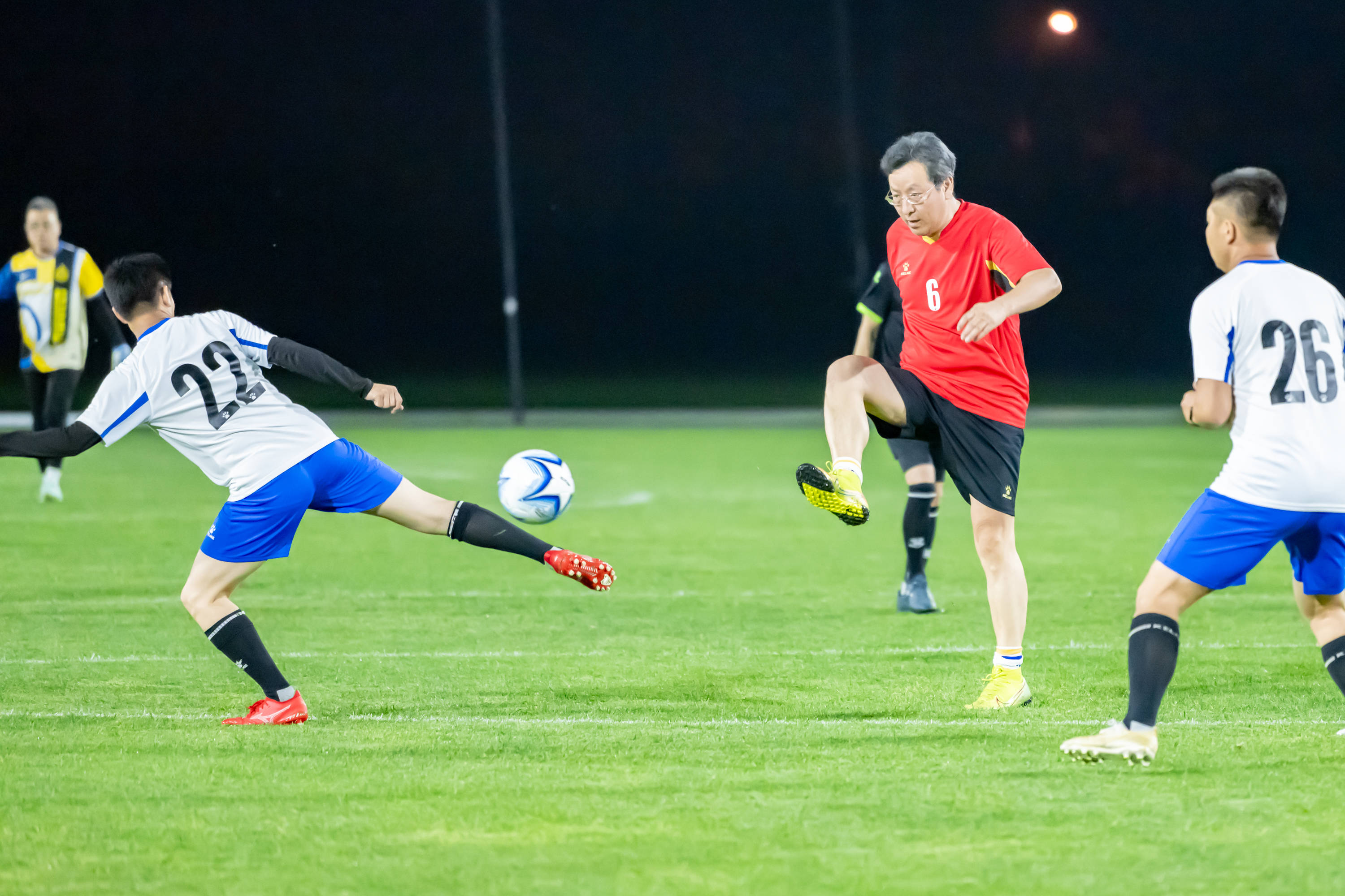 嫌税务欺诈 嫌税务欺诈